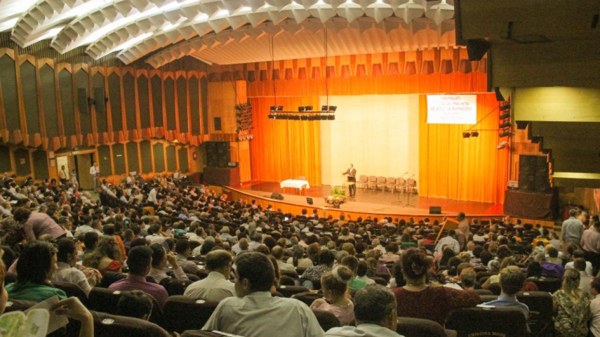 martorii-lui-iehova-congres_88844800