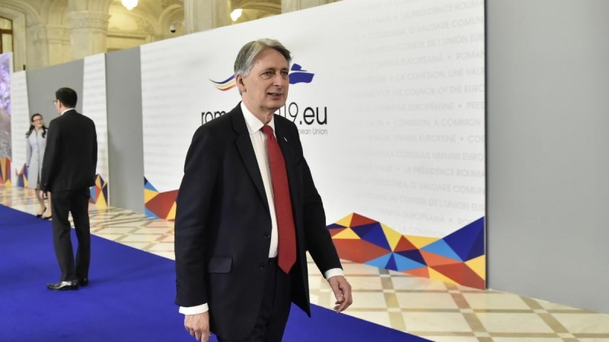 philip-hammond-agerpres_03172100
