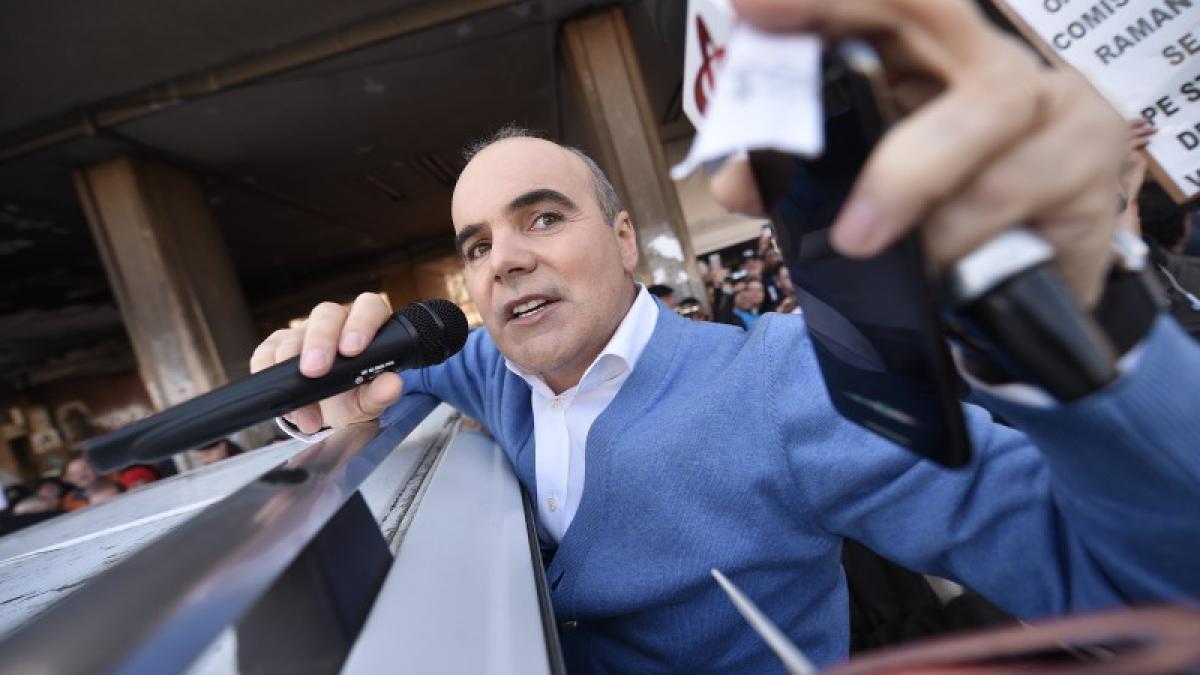 rares_bogdan_04242300