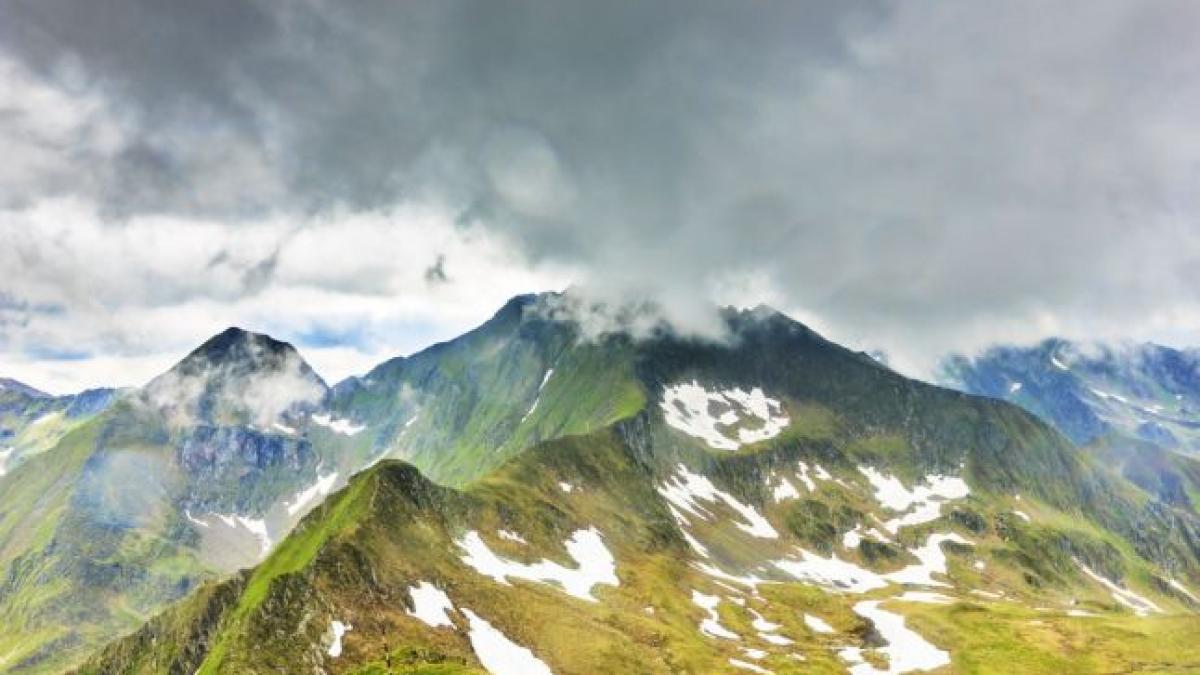 646x404_fagaras___carpatii_meridionali___foto_123rf_29630100