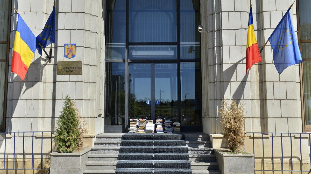 ministerul_finantelor_75032000