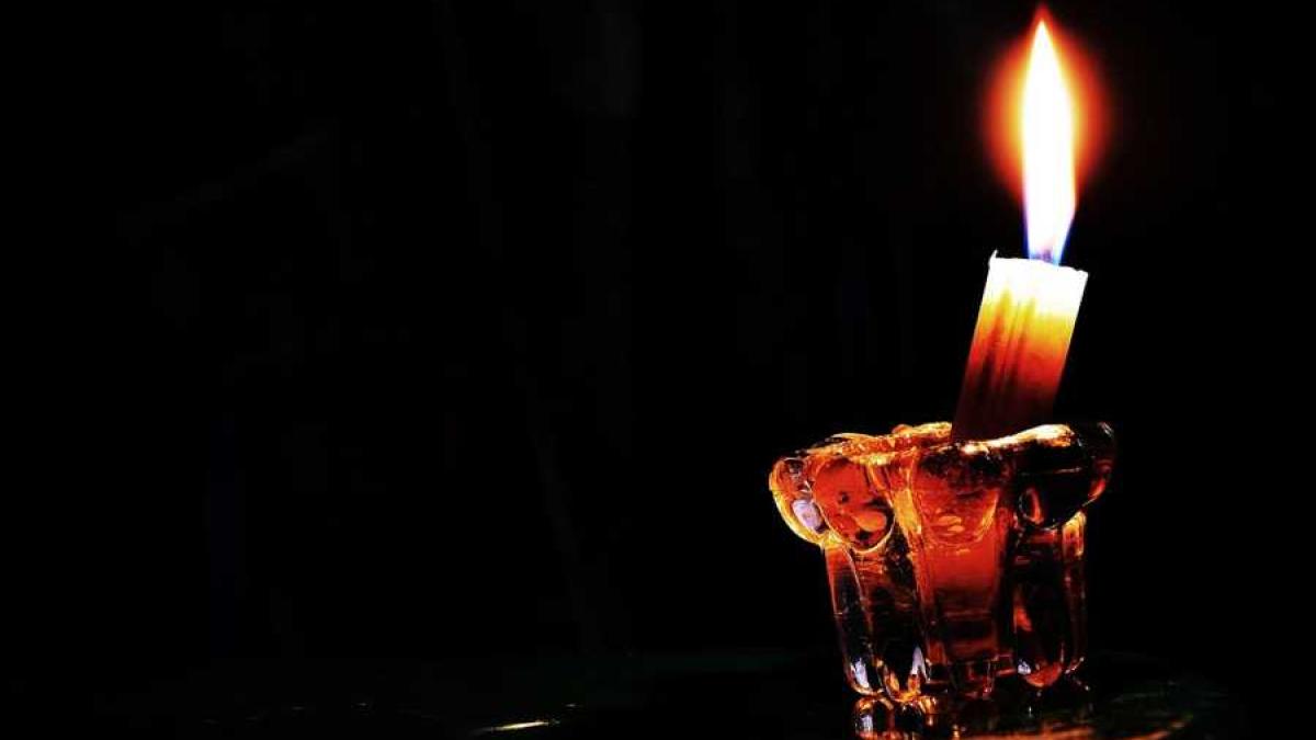 candela_lumanare_55658700