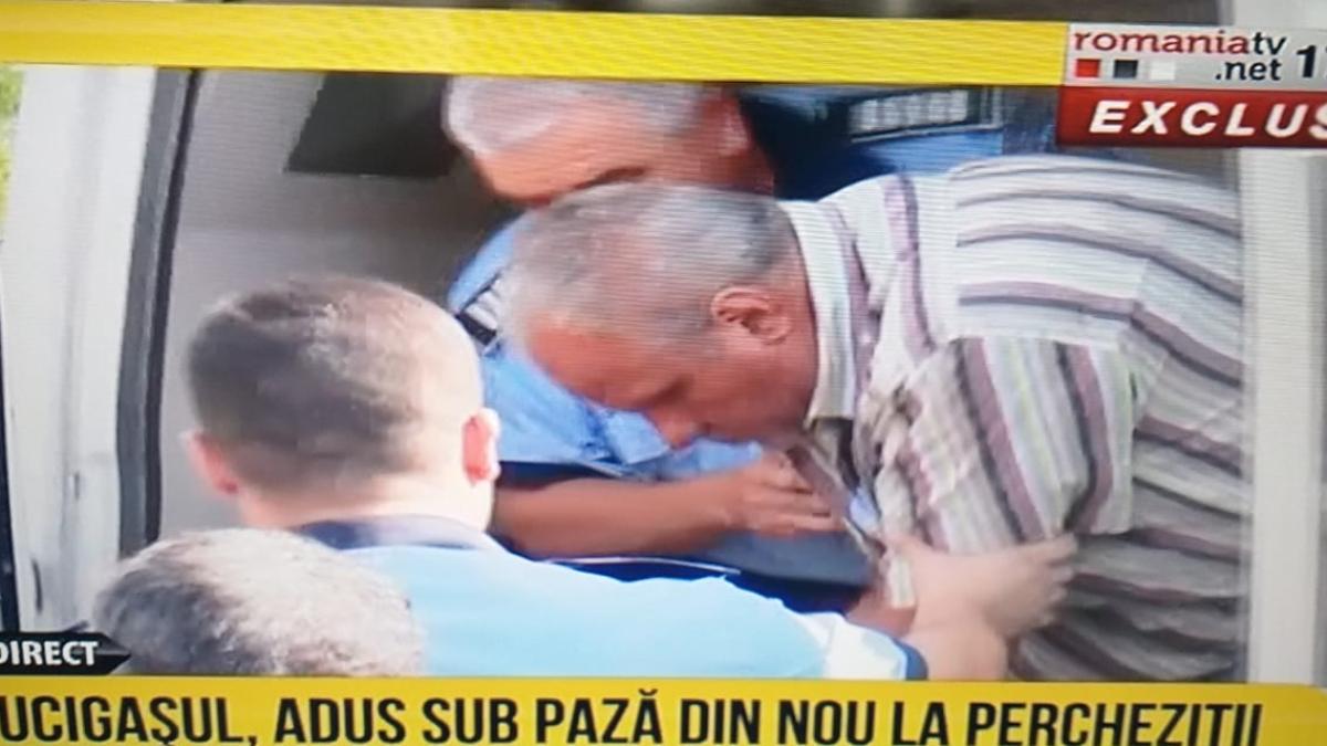 suspect-caracal_37026600