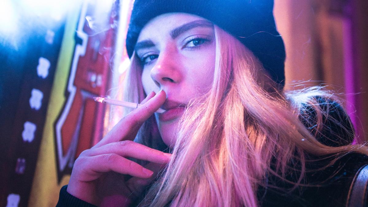 fumat-fata-care-fumeaza_79763600