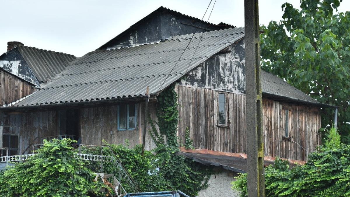 casa-inculpatului-gheorghe-dinca--din-str--craiovei-nr-169--municipiul-caracal--jud-olt-_30220000