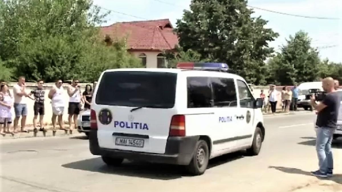 politie_arest_criminal_caracal_93841100