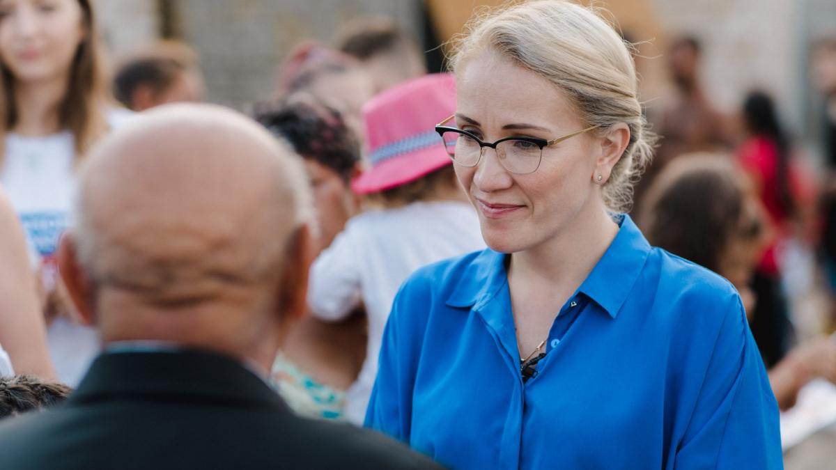 ramona-ioana-bruynseels_93645000