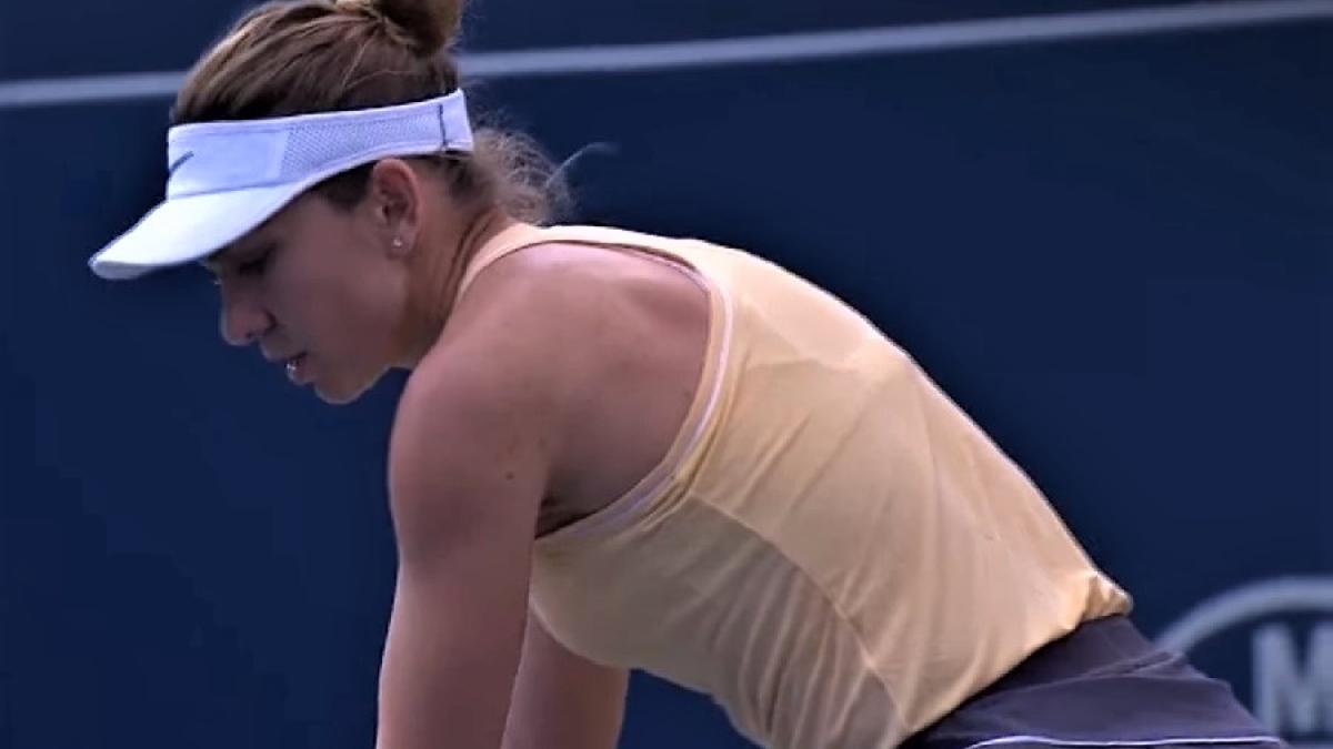 simona_halep_rogers_cup_serv2_95412600