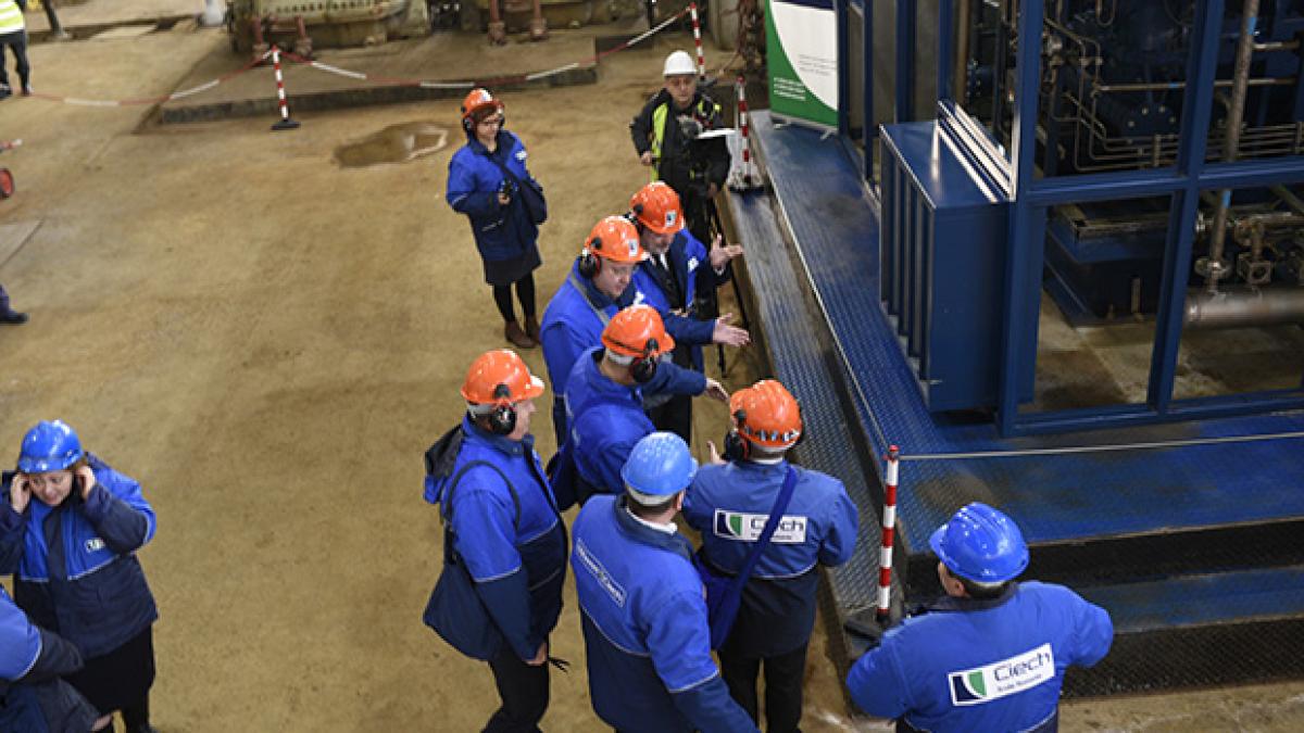 csr_-_compresor_inauguration_620x371_91341800