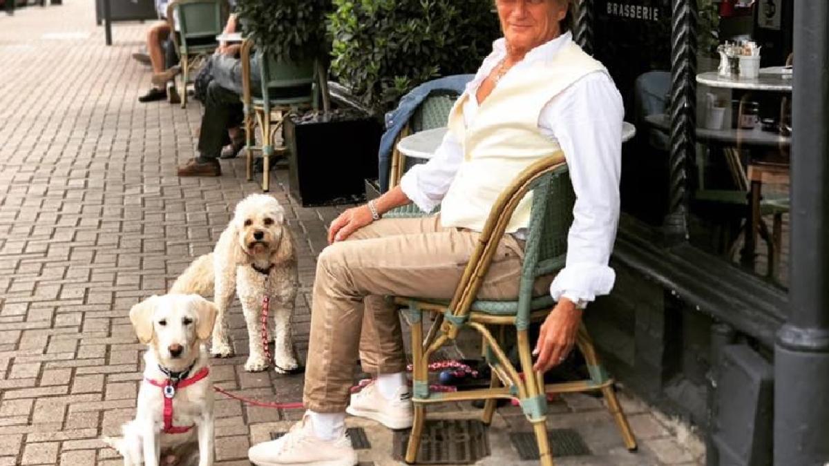 rod_stewart_fb_24635800