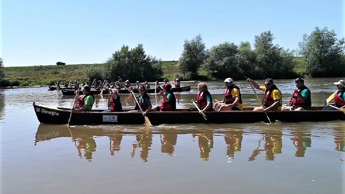 descopera_rowmania_canotci_10432800