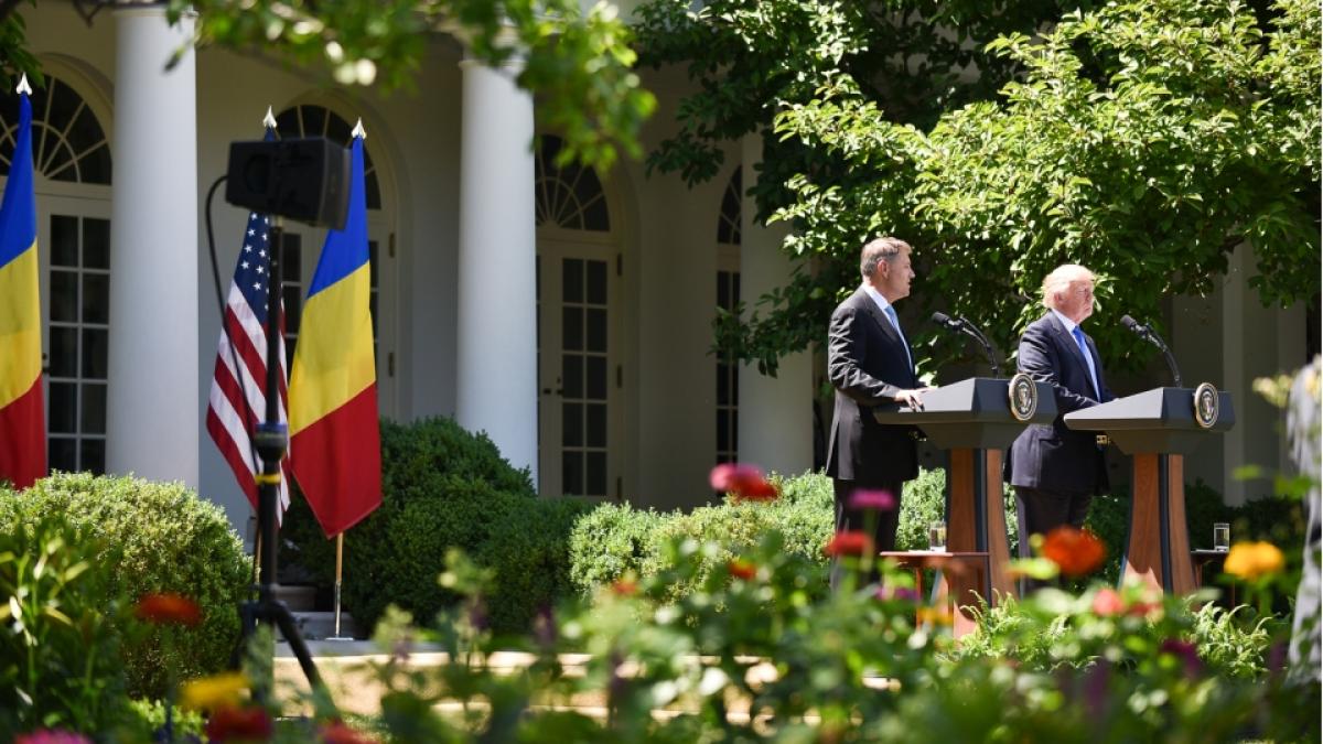 trump_iohannis_rose_garden_41060200