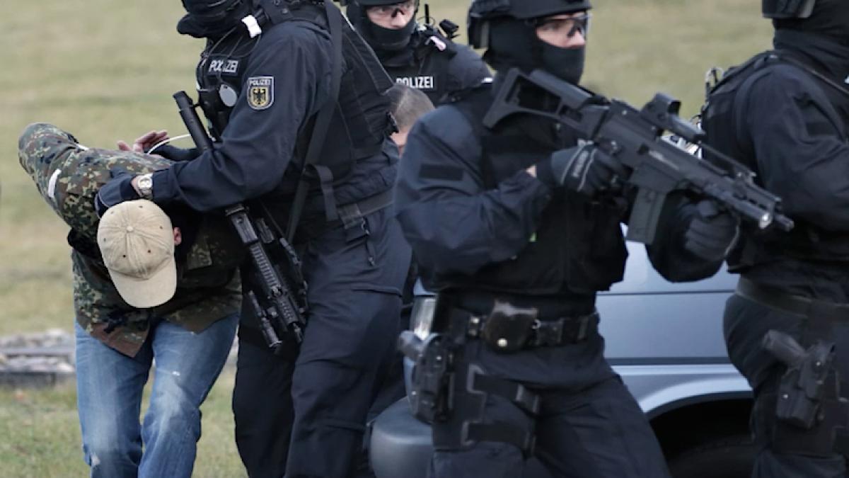 polizei_germania_04874700