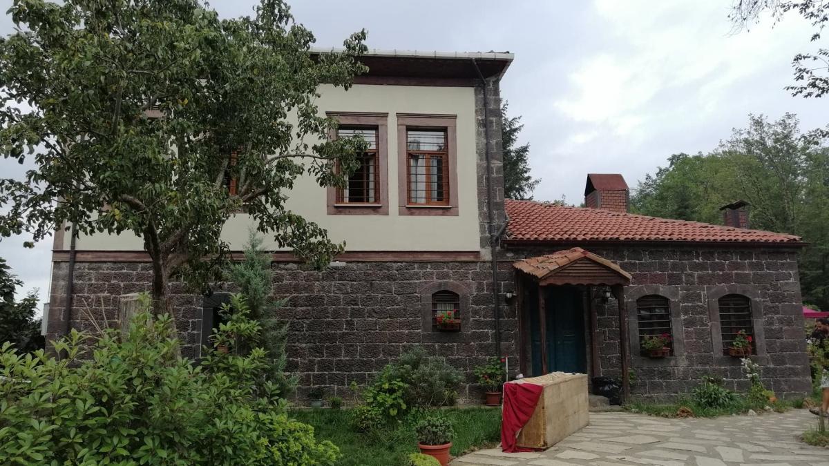 pe-platourile-de-filmare-lacrimi-la--marea-neagra_kanal-d-14_91548700