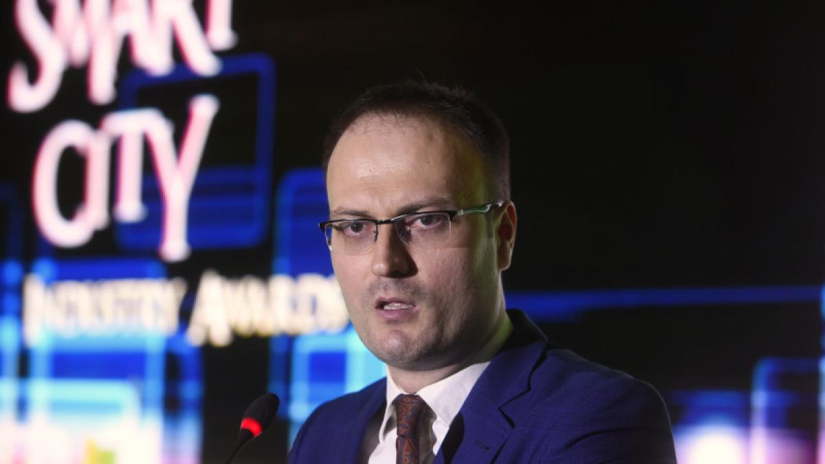 alexandru-cumpanasu-11_80580100