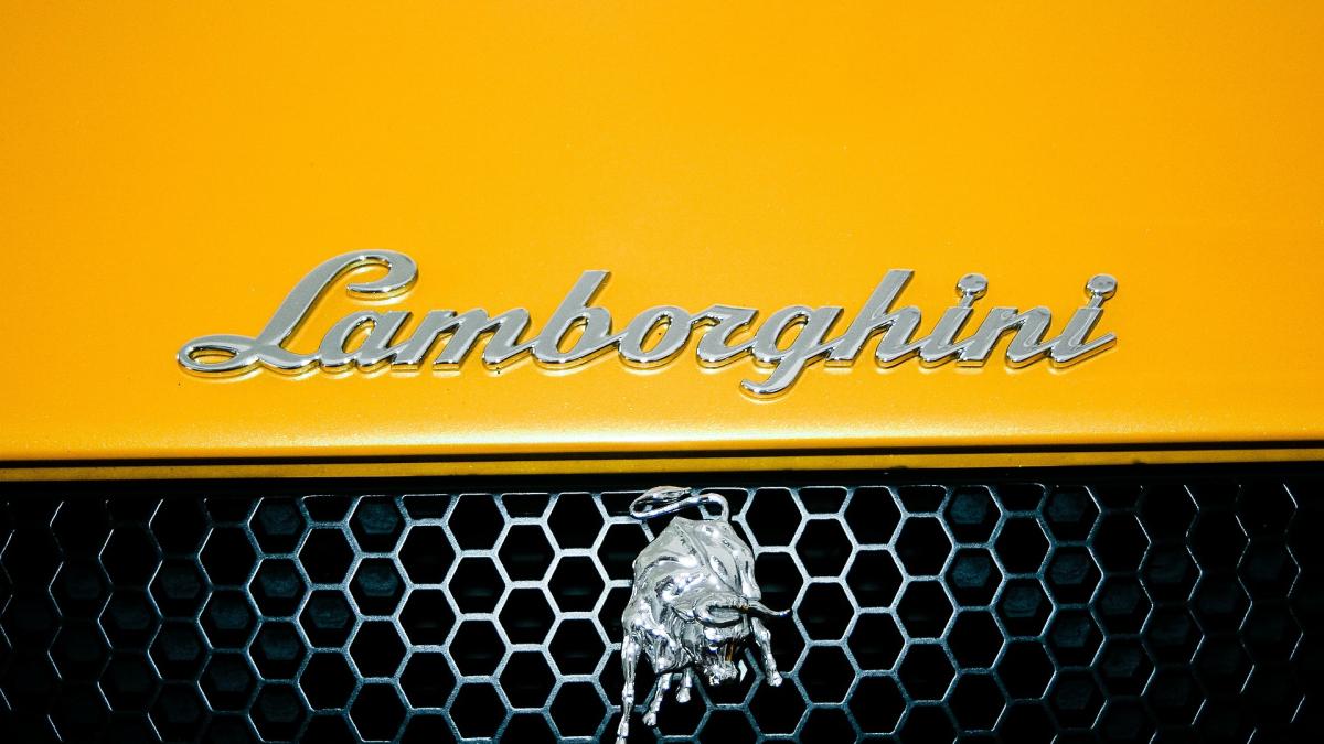 lamborghini-85731_1920_68086200
