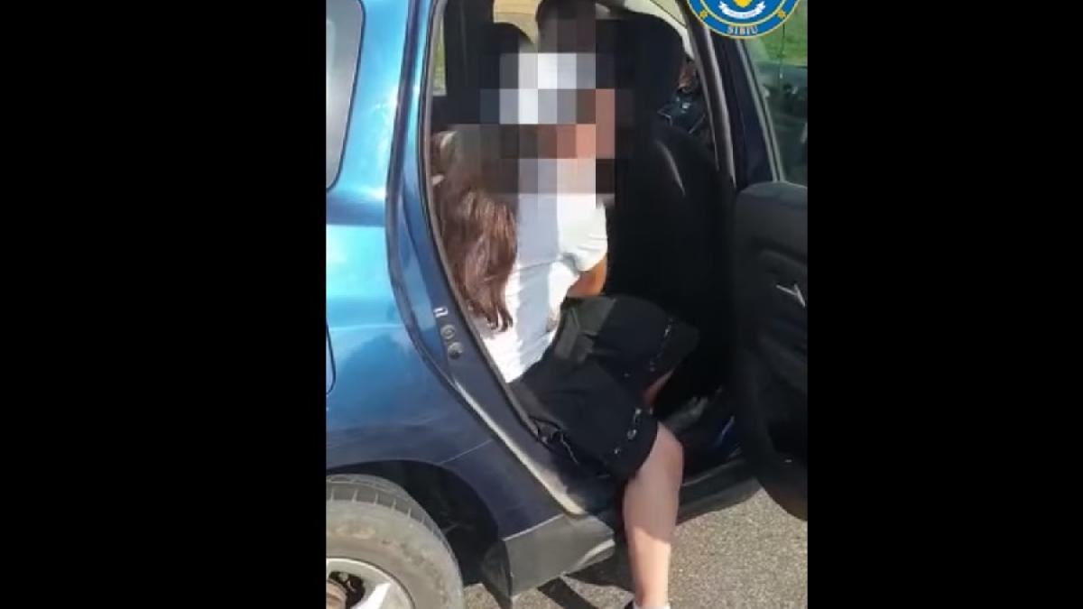 pasageri_masina_politie_55927600