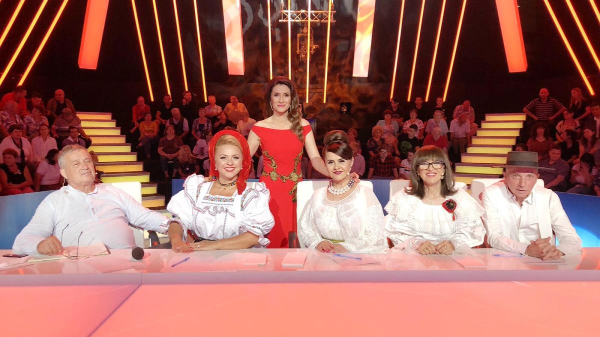 iuliana-tudor-si-juriul-vedeta-populara--tvr-1_01962400