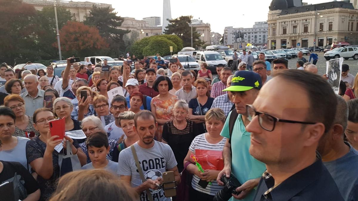 miting_alexandra_09551400