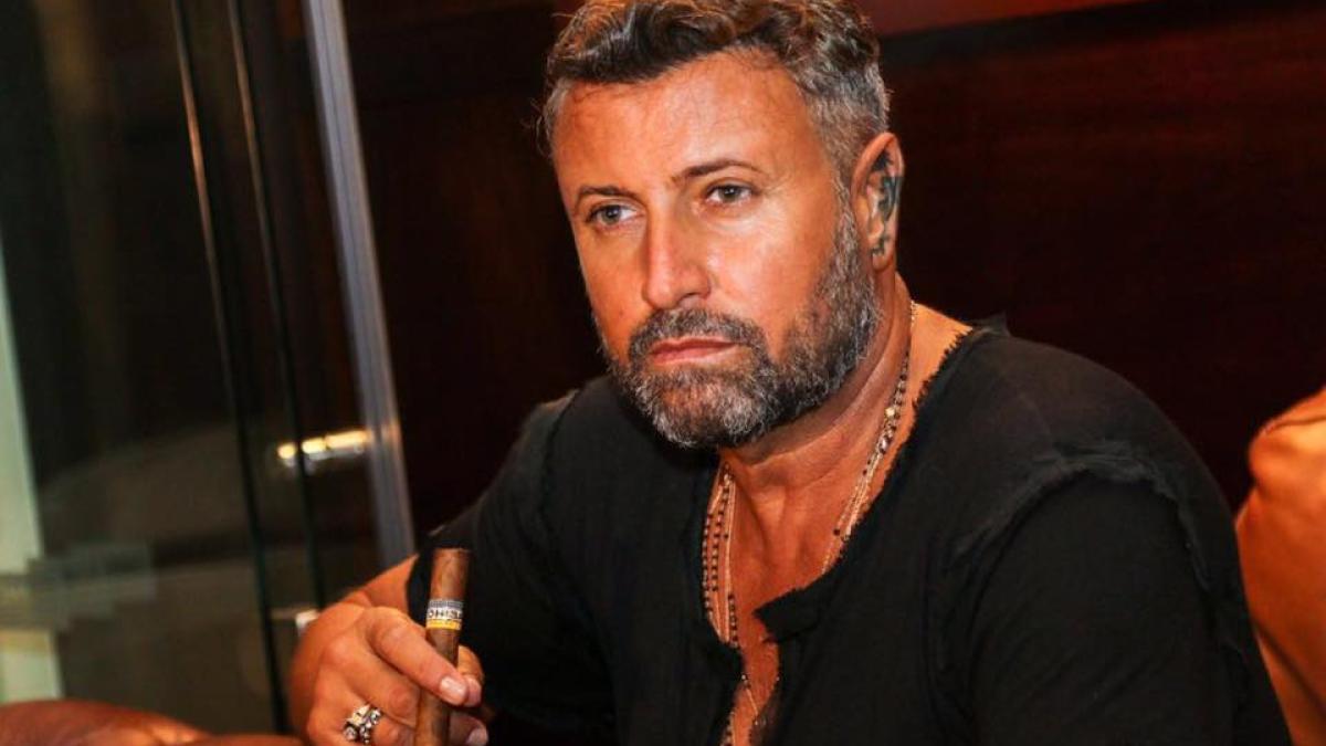 catalin-botezatu_70312800