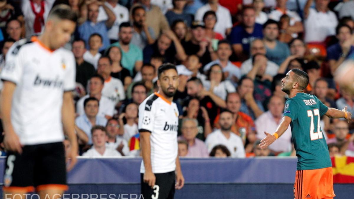 valencia_ajax_ziyech_24798300