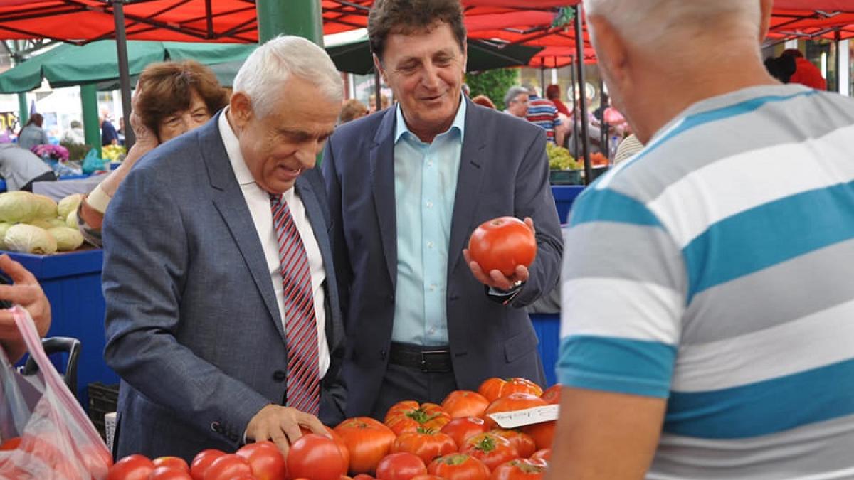 petre_daea_piata_97307200