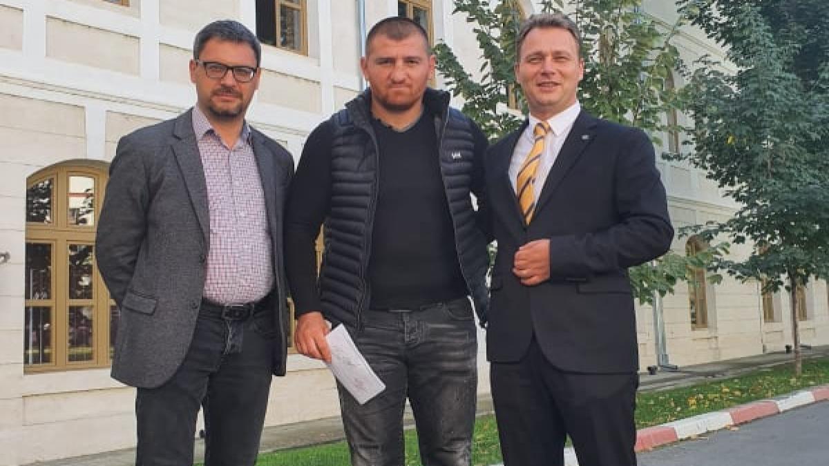 71889623_10220552880882838_2976211335953514496_n_13945800