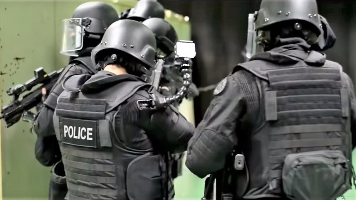 police_politie_raid_72957800