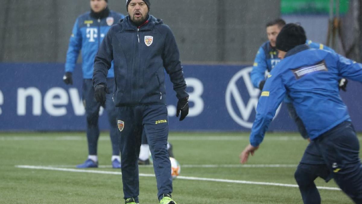 cosmin_contra_feroe_antrenor_frf_94893900