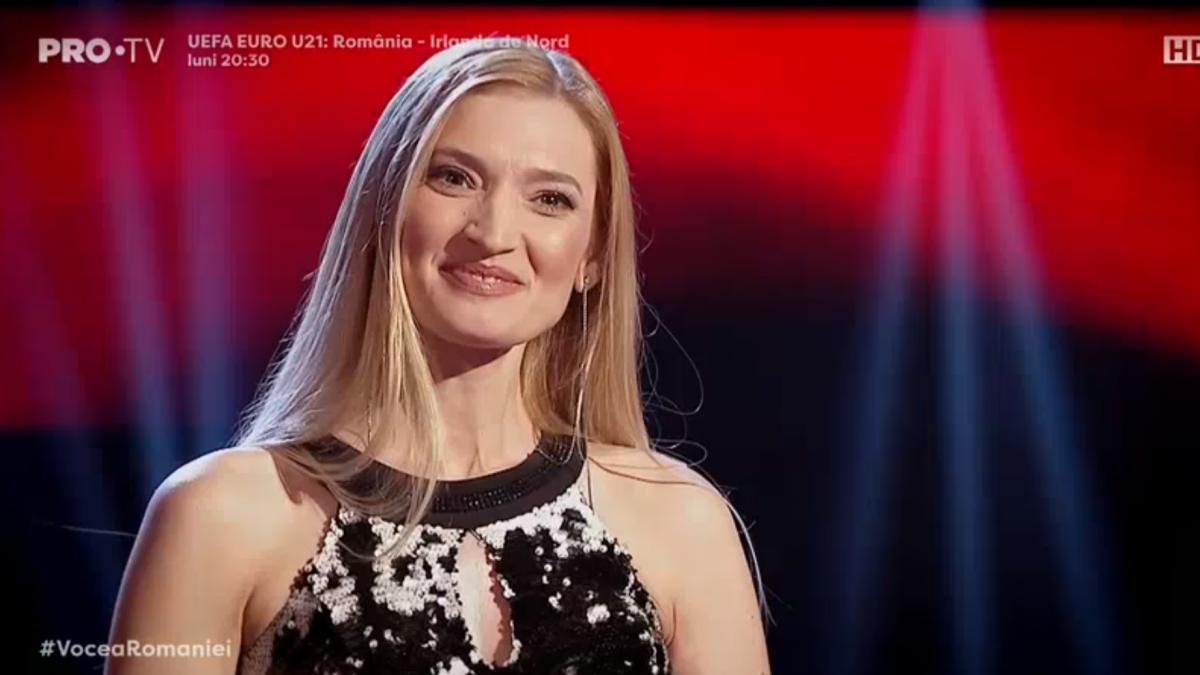 iulia-concurenta-vocea-romaniei_87144600