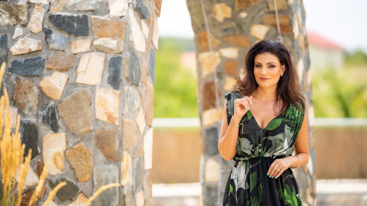 ioana-ginghina-2_85510100