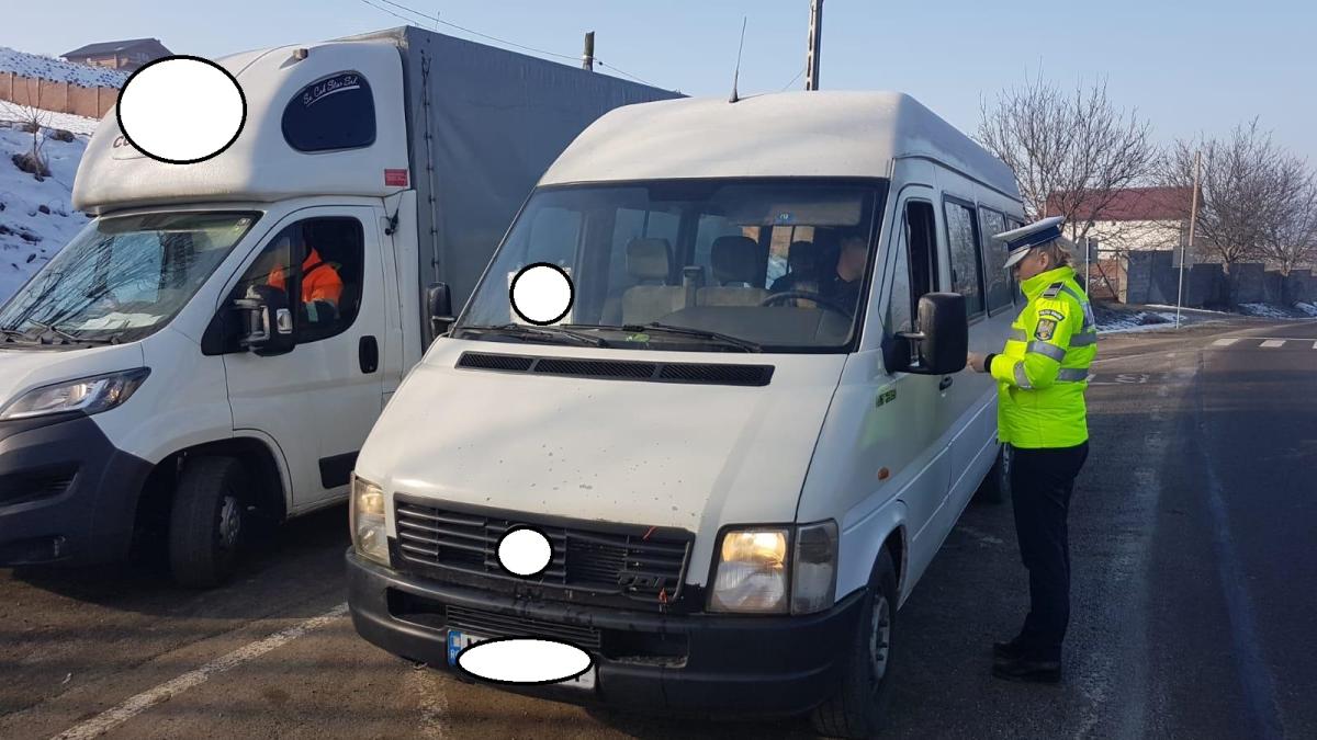 actiune-truck-bus-control-politisti-trafic_13938200