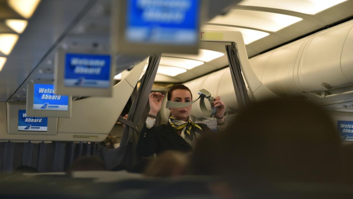 tarom-avion_55346600