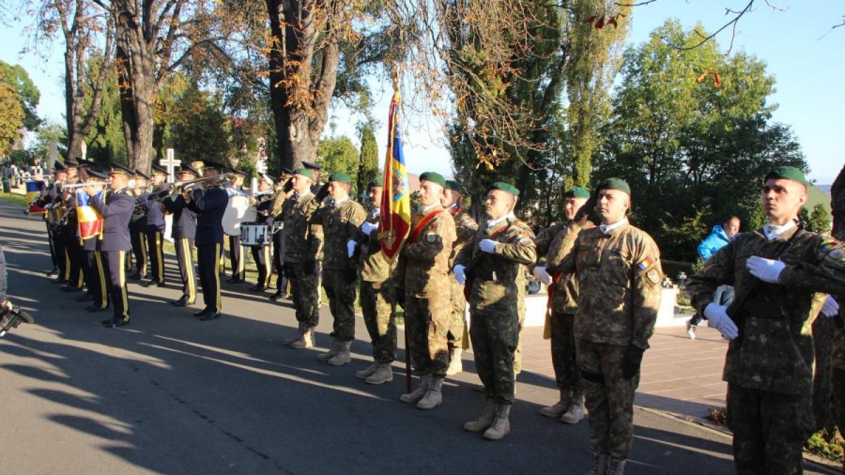 militari_romani_onor_mapn_78347100