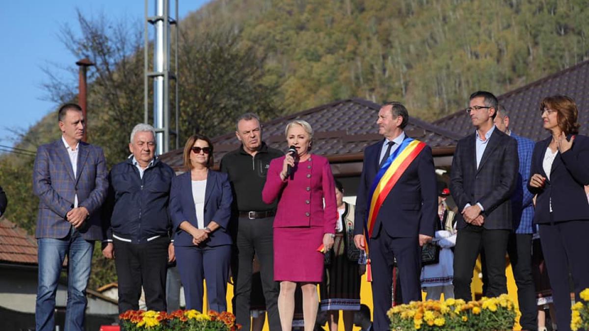 74369668_2774423225930615_1863629585824874496_n_39443100