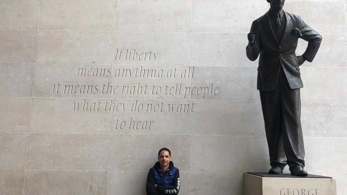 dan_negru_facebook_26996000