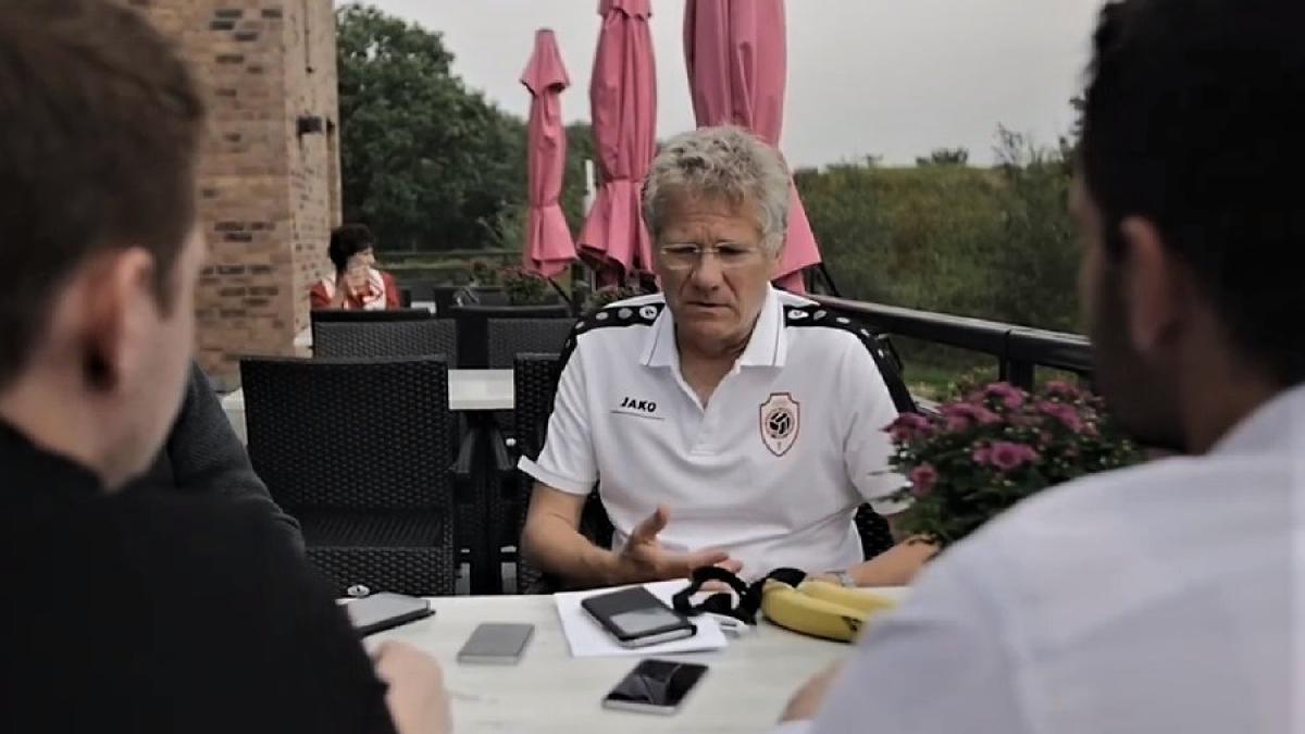 boloni_antwerp_masa_interviu_cpv_16715100