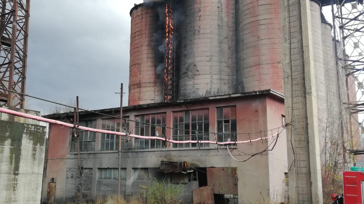 incendiu-depozit-carbune_82515100