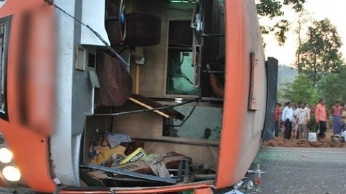 autobuz-rasturnat-accident_45987100