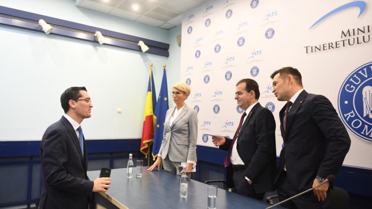 turcan-orban_09516900