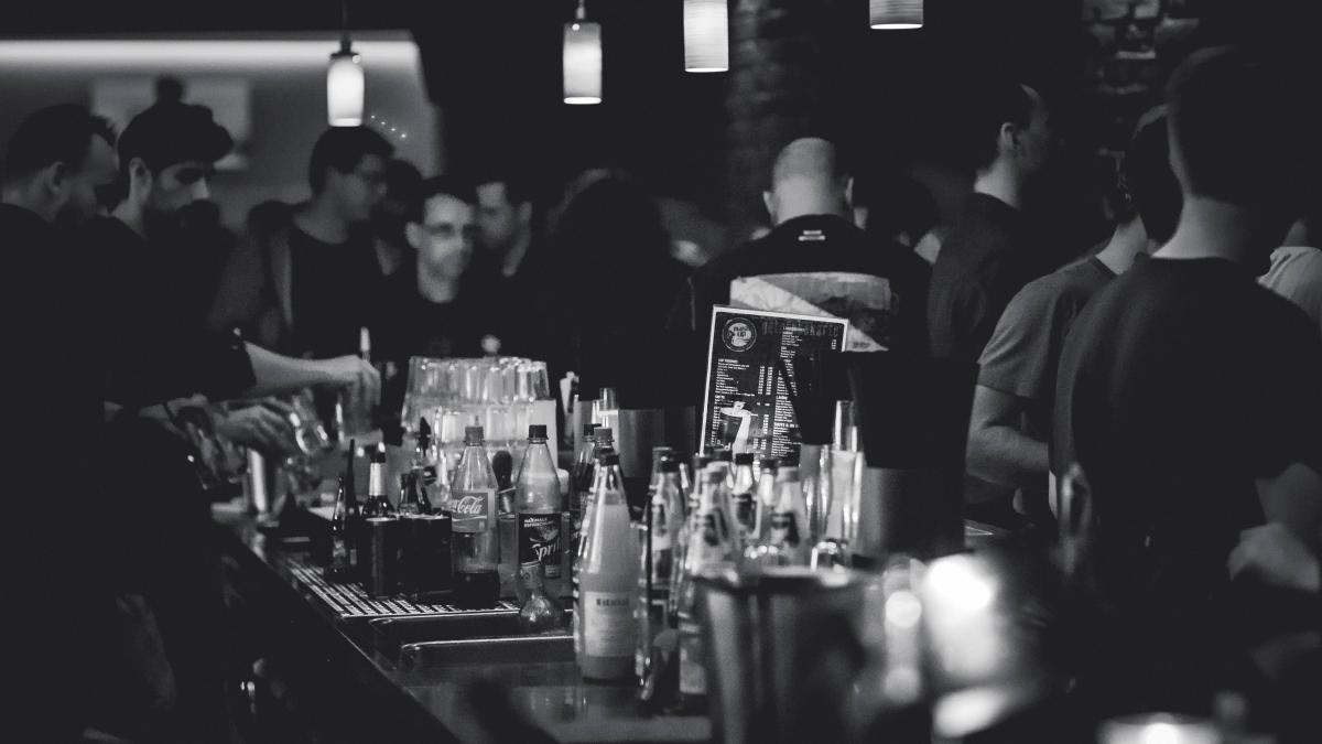 club-noapte-alb-negru_85210500