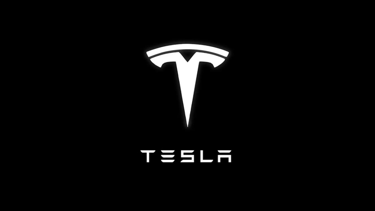 tesla_42935400