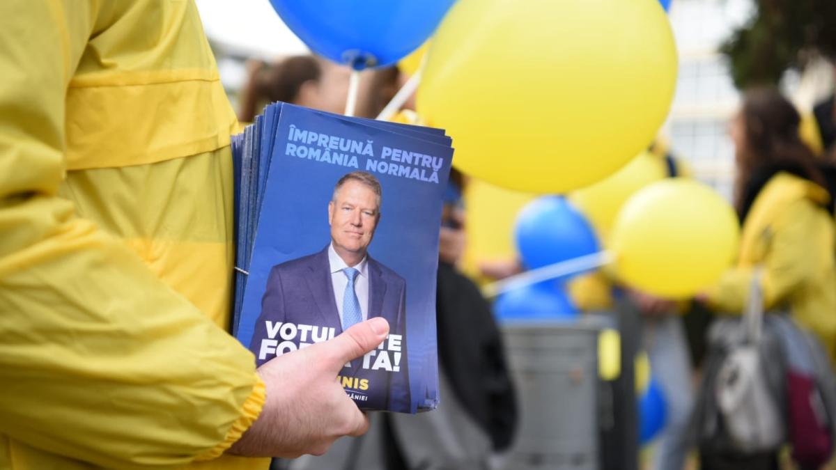 iohannis-campanie-pliante-pnl_59913000