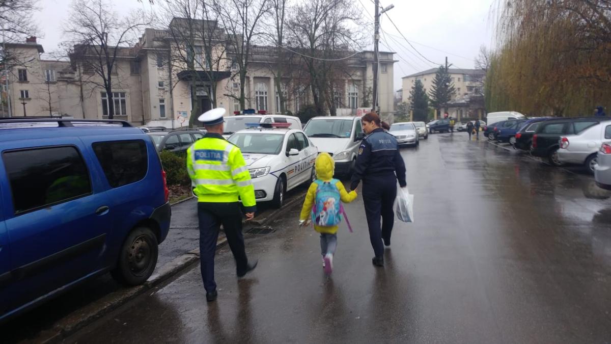 fetita-ratacita-sursa-facebook-politia-romana_48915000