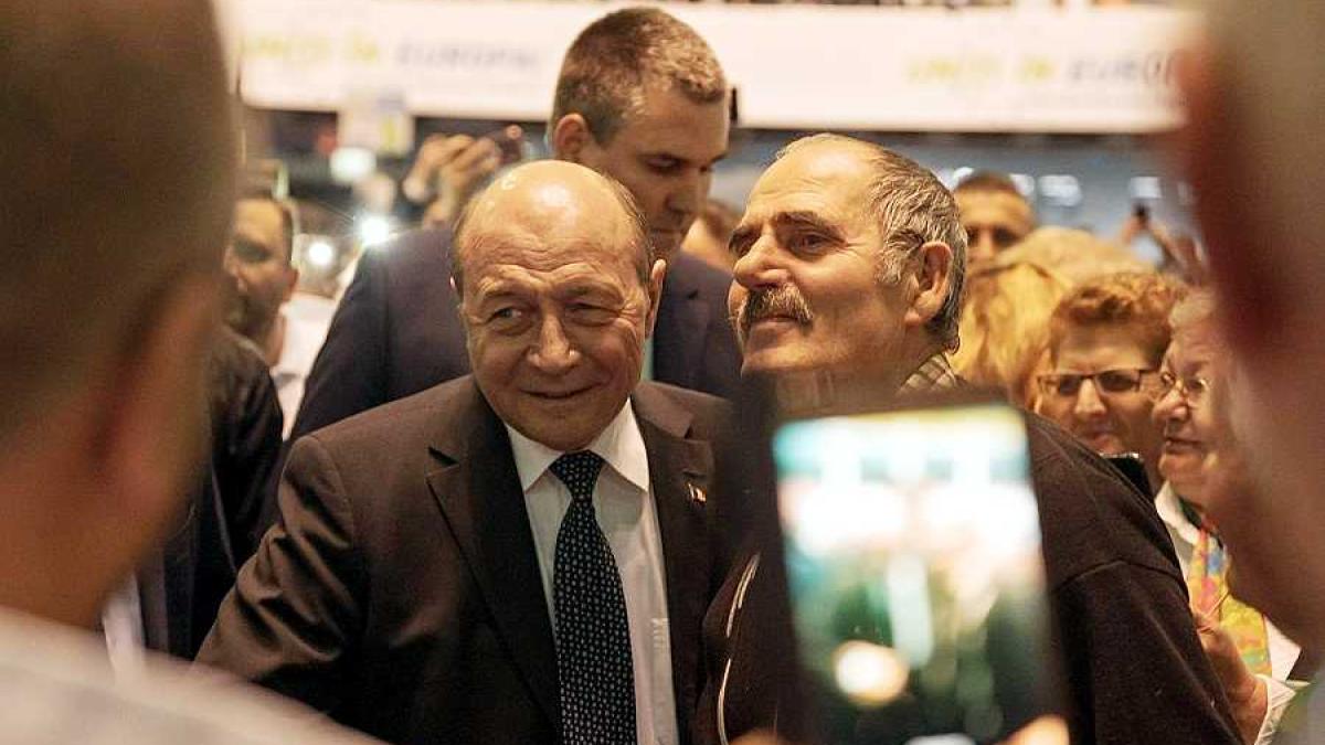 basescu_multime_pmp_ales_fb_13695000