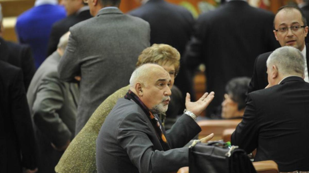 varujan_vosganian_2_04758200