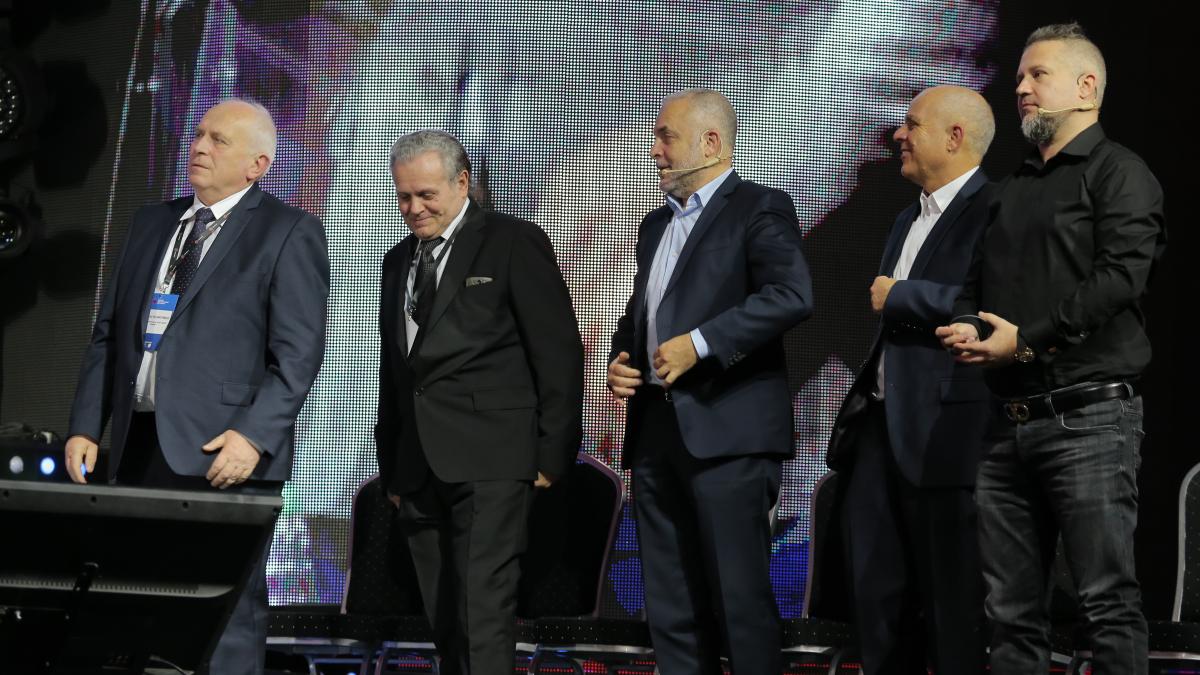 ionoterra-team_88621400