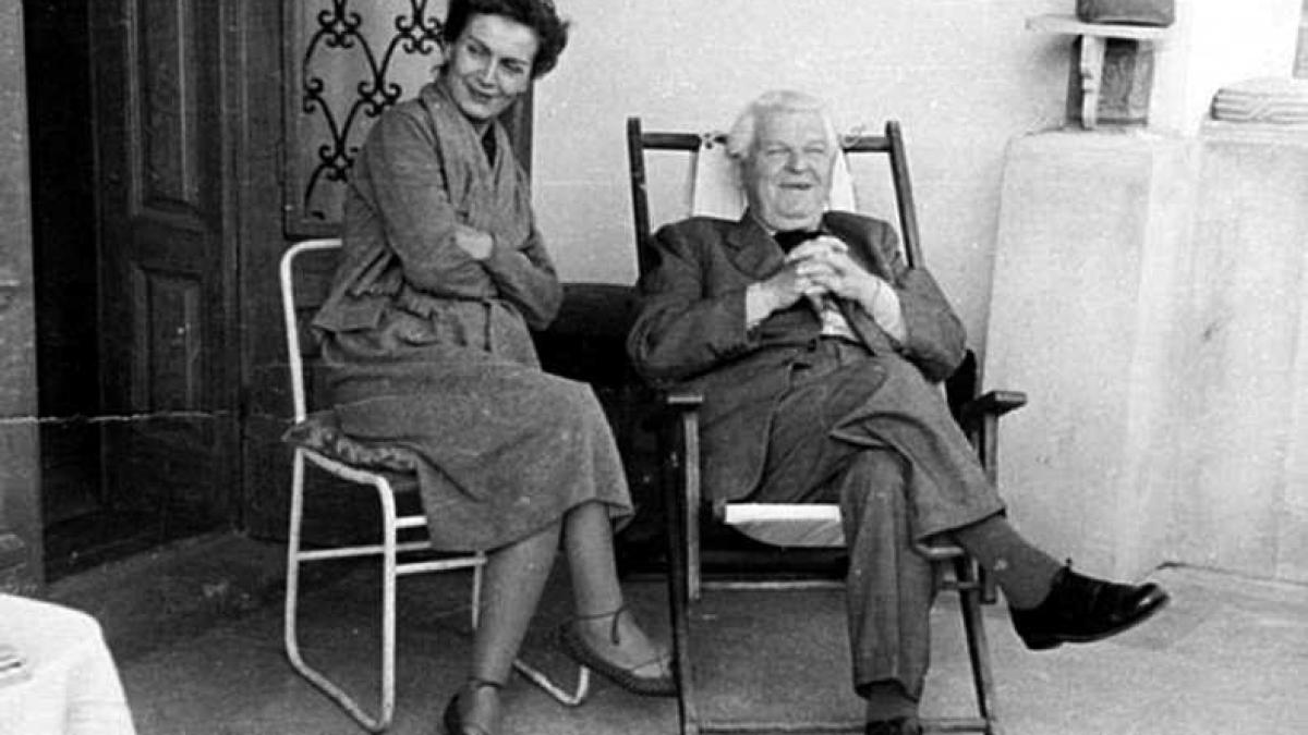 maria_tanase_mihail_sadoveanu_fb_13854800