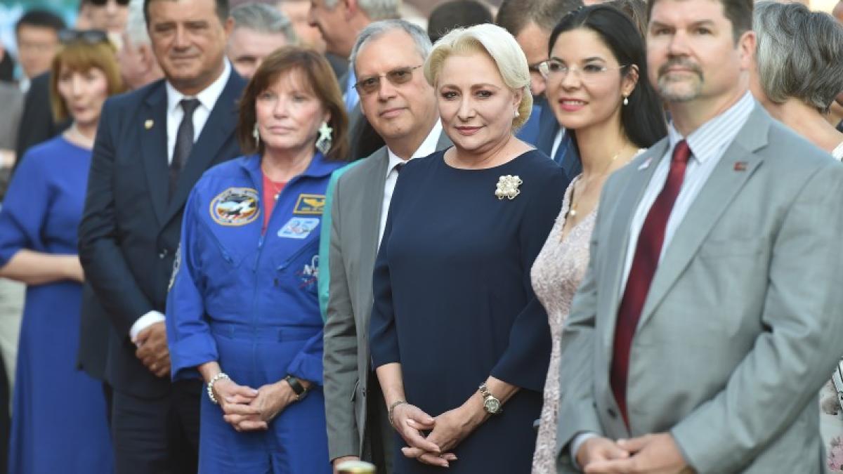 badalau-dancila_75867400