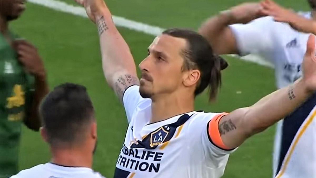 zlatan_ibrahimovici_la_galaxy_penalty_56574100